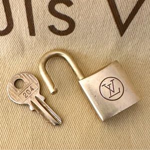 LV Brass Lock & Key #204